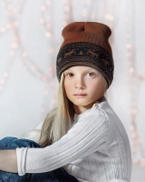 Шерстяная шапка коричневая "Олени" Софія