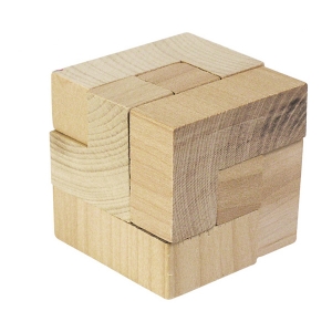 Деревянная головоломка "Куб" GOKI 